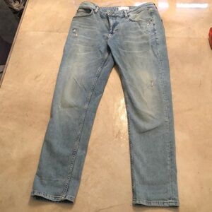 ASOS Design distressed light blue jeans … great condition 32/30